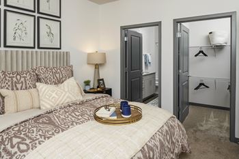 Gorgeous bedroom